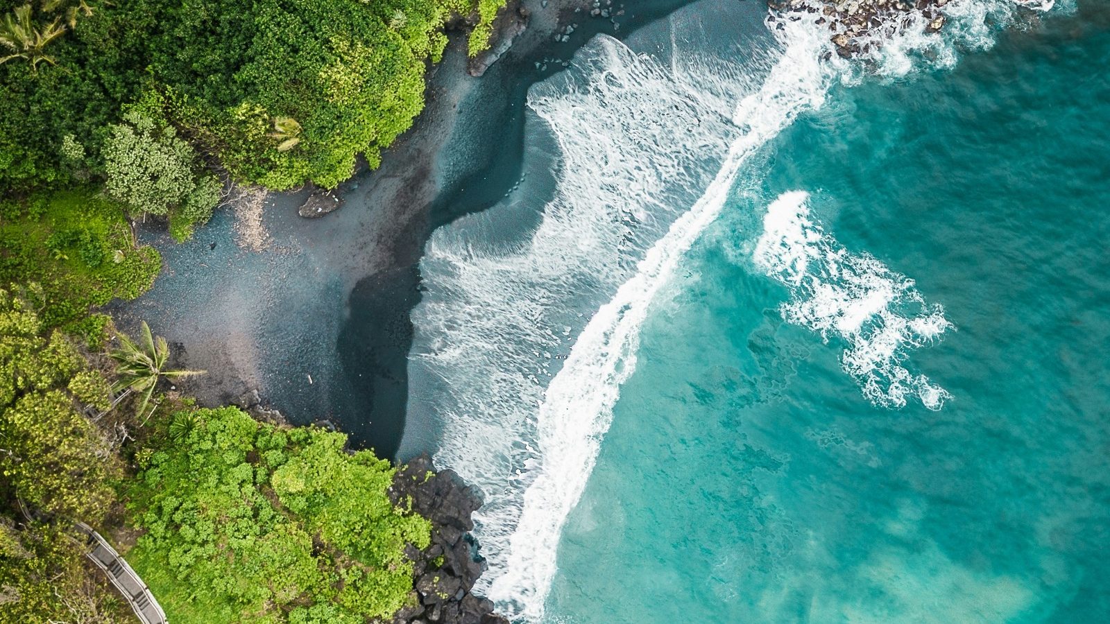The Road to Hana: Hawaii’s Most Beautiful Drive Is About Everything In Between